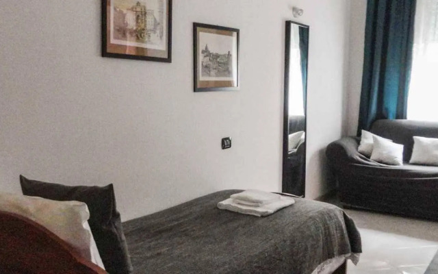 Suites Holiday Rooms