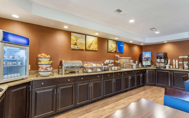 Comfort Inn Biltmore West