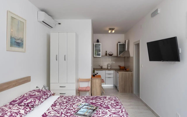 Apartments Eva