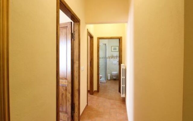 Stunning Private Villa for 4 Guests With Wifi, Private Pool, TV, Veranda, Pets Allowed and Parking
