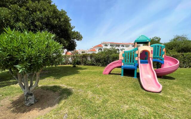 Albufeira Twins 1 With Pool by Homing