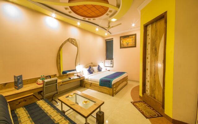 OYO 2353 Hotel Deep
