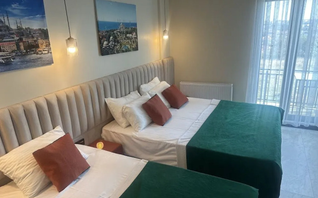 D Twins Airport Hotel