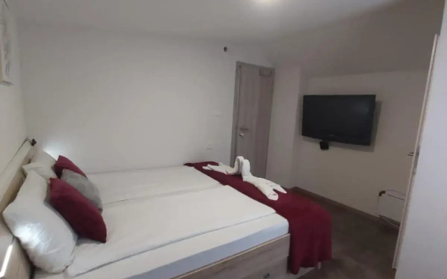 Panda Rooms