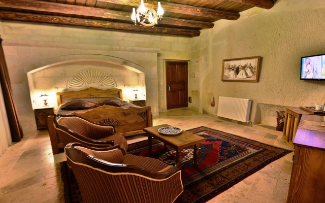 Harman Cave Hotel