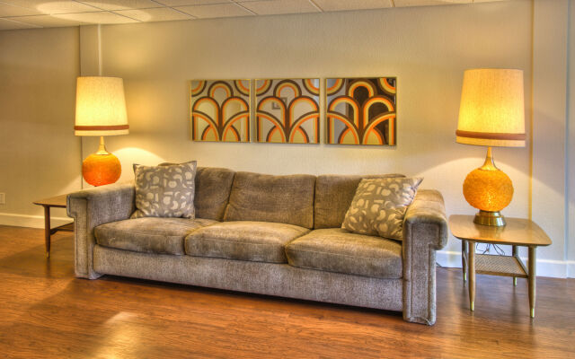 Ashland Hills Hotel & Suites