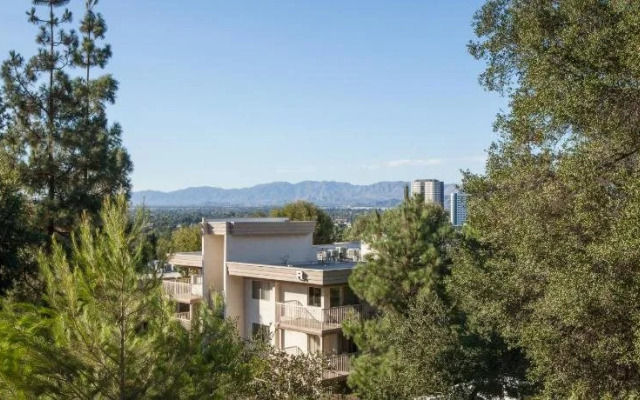 Oakwood at Toluca Hills Apartments by Avalon