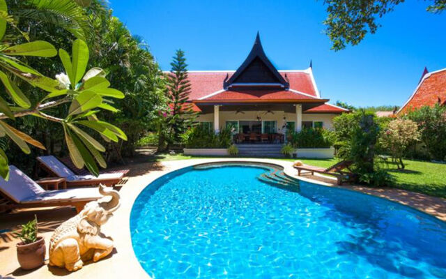 La Romanee Infinity Villa by Jetta