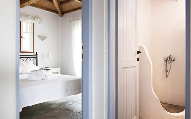 Lithea Villas and Studios by the Sea