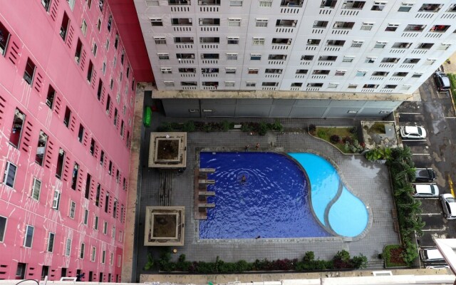 Well Design 2Br Apartment At Green Pramuka City
