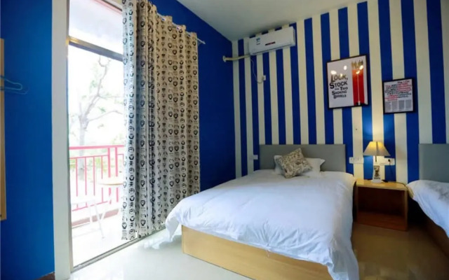 Weizhou Island Shengxiaguangnian Inn