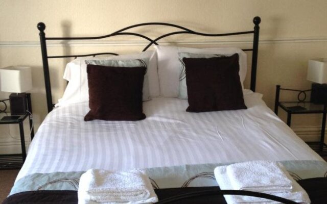 Kings Arms Hotel