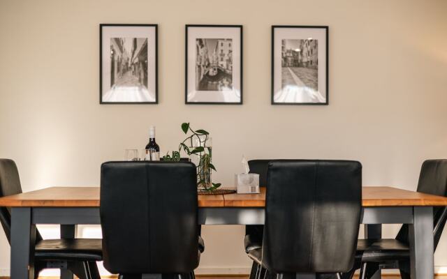 StayAU Newly Cozy Holiday House Tarneit