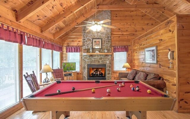 Snuggled In 1 Bedroom 1 Bathroom Cabin