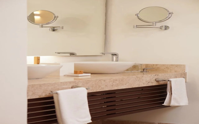 Sunset Royal Beach Resort - All Inclusive