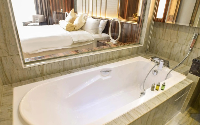 Moty Hotel