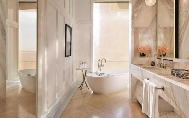 The Lana - Dorchester Collection