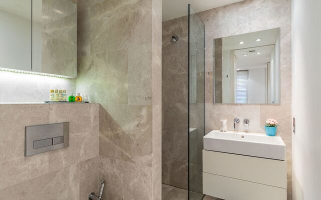 Bloom Field Court Apartments