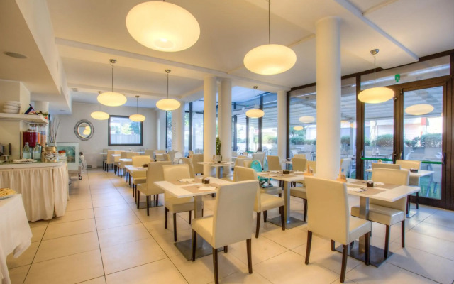Ferretti Beach Hotel
