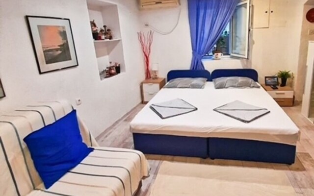 Comfortable Studio Flat Oasis in Nerezine, Croatia