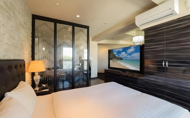 Secret House Makishi