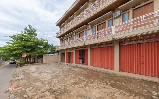 RedDoorz near Mall Boemi Kedaton 2 Lampung