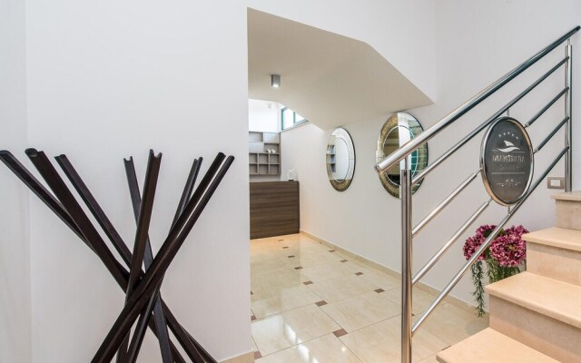 Nice Home in Novalja With Wifi and 2 Bedrooms