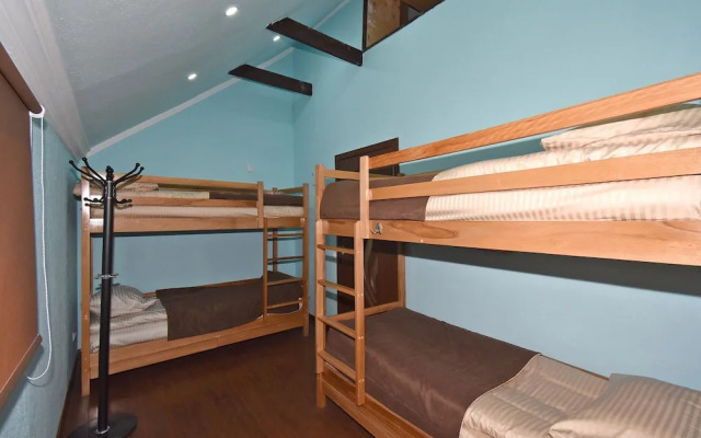 Li-Em Fauna Hostel