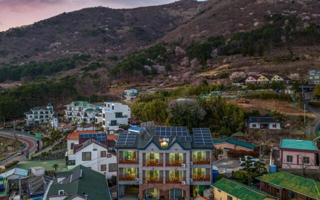 Geojedo New Happiness Pension