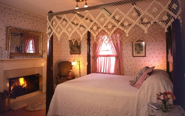 Thorncroft Inn