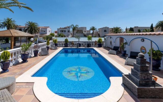 House ROMULIA Empuriabrava