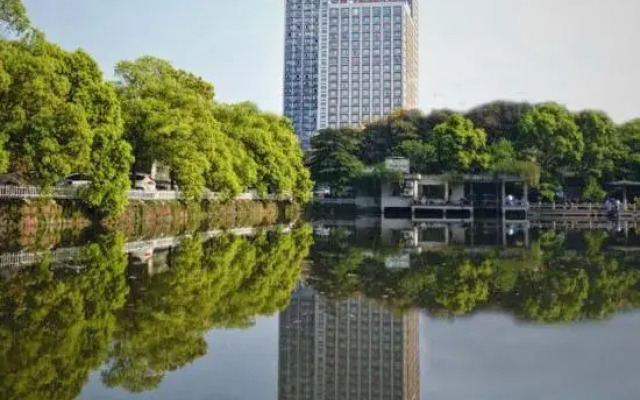 Xihu Hotel
