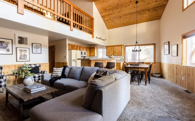 Summit Cabin 1 - Jumper