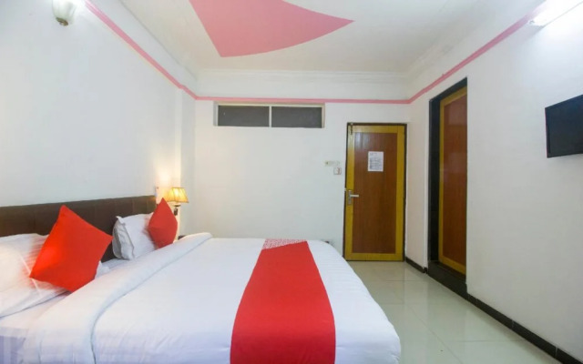 Hotel Silver Inn by OYO