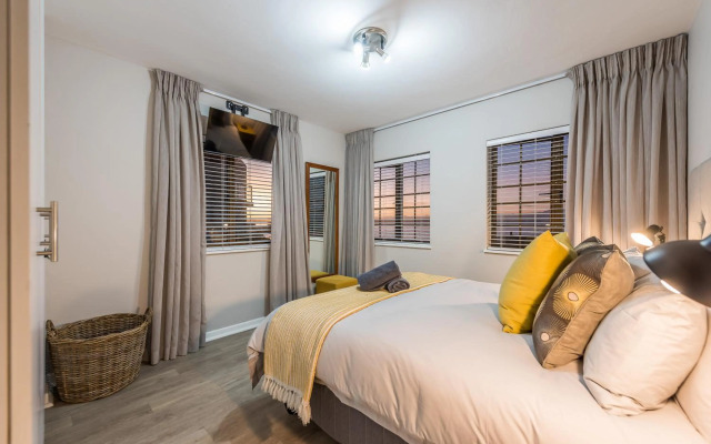 Beacon Wharf , George Hay 3 Holiday Accommodation