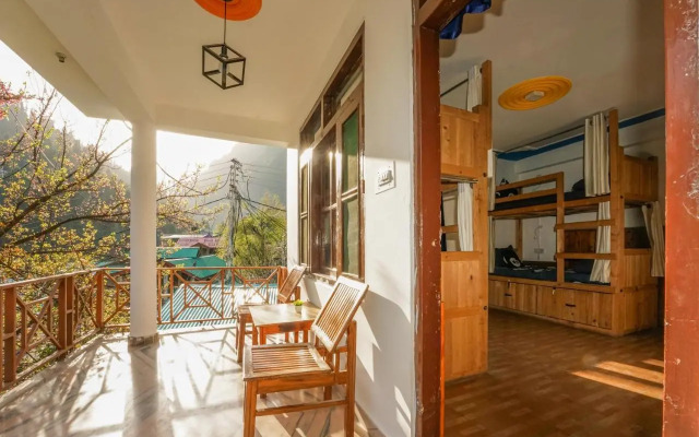 One Light Hostel