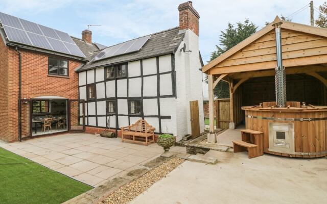 Orchard View, Leominster