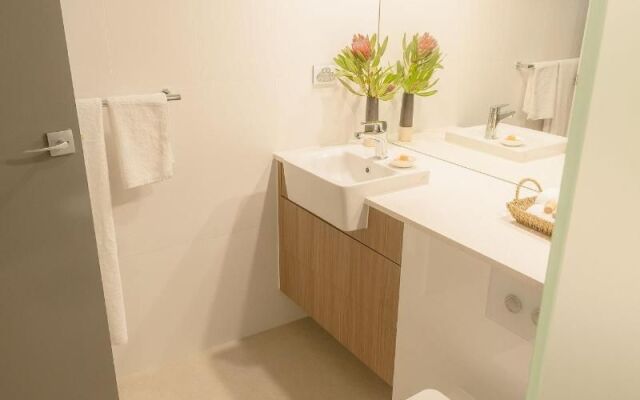 Olio Bello Lakeside Glamping