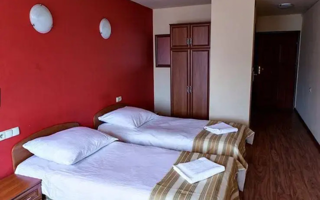 Hotel Omega