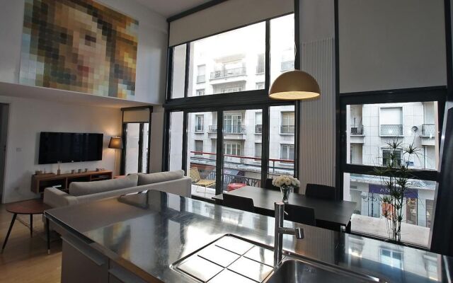 Annecy, Modern duplex in the city center