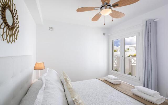 Flower Beach Suite 16