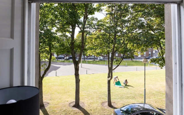 Magnificent 2 Bedroom Flat in Historic Army Barracks