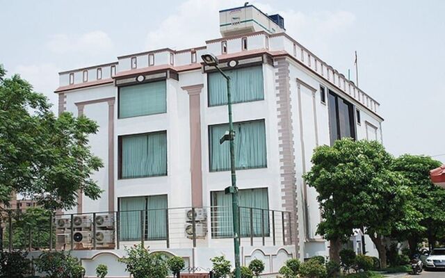 Maxfort Greenwood City