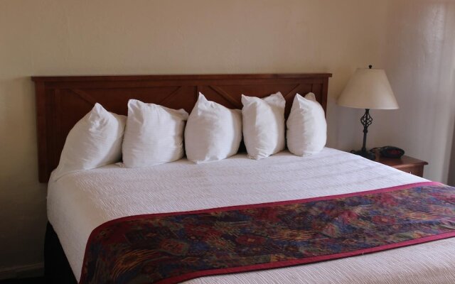 Dixie Palms Motel
