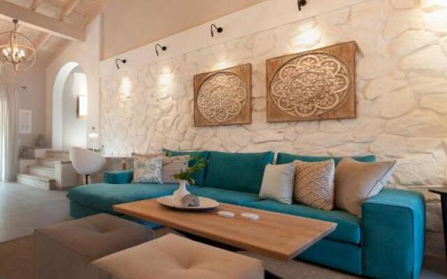 Lola's House