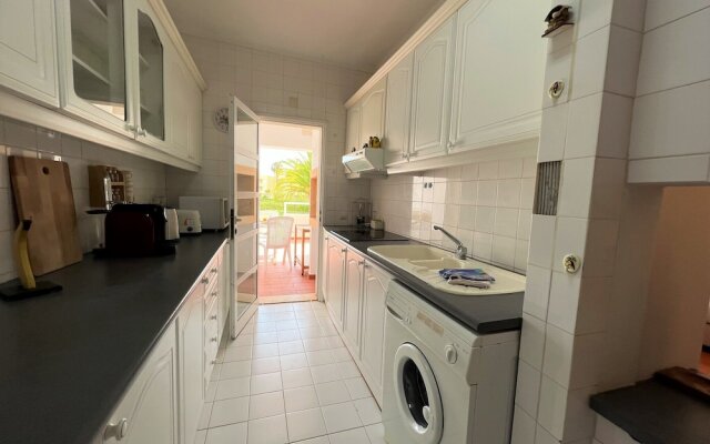 Vilamoura Typical 1 With Pool by Homing