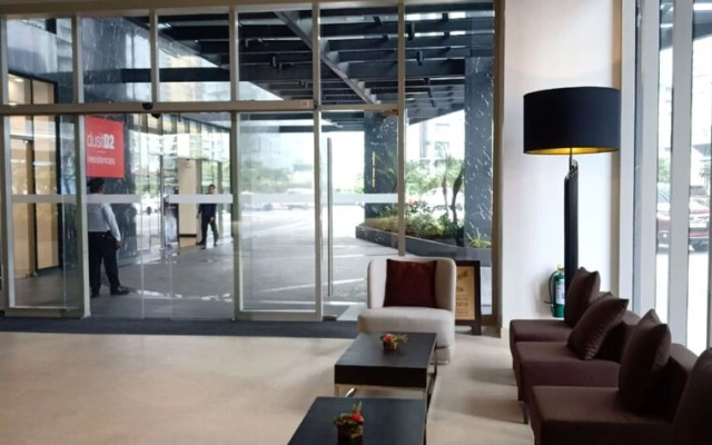 Capital O 804 The Residences at Bonifacio Civic Center