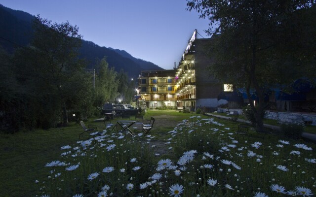 Hotel Himalayan River & Camping