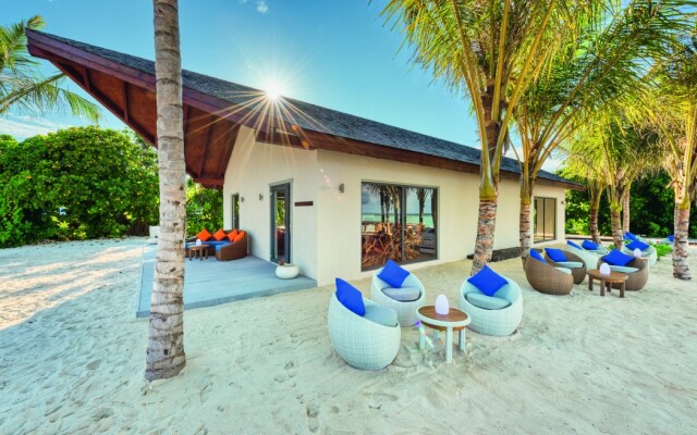 Mövenpick Resort Kuredhivaru Maldives