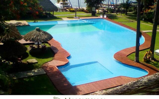 Nana Juana Hotel & Marina